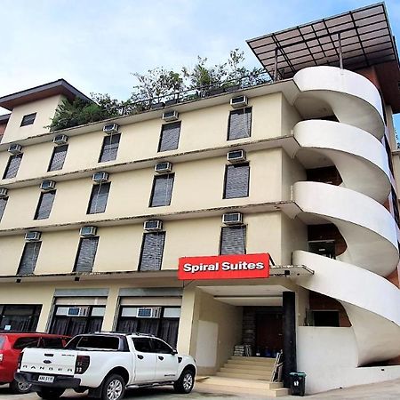 קואזון סיטי Spiral Suites Hotel מראה חיצוני תמונה