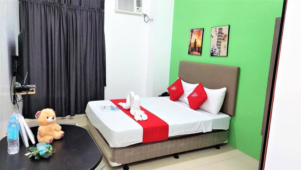 קואזון סיטי Spiral Suites Hotel מראה חיצוני תמונה