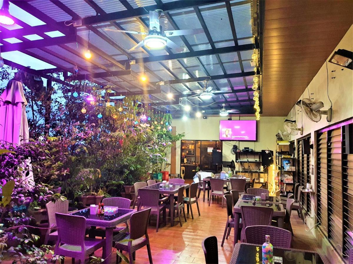 קואזון סיטי Spiral Suites Hotel מראה חיצוני תמונה