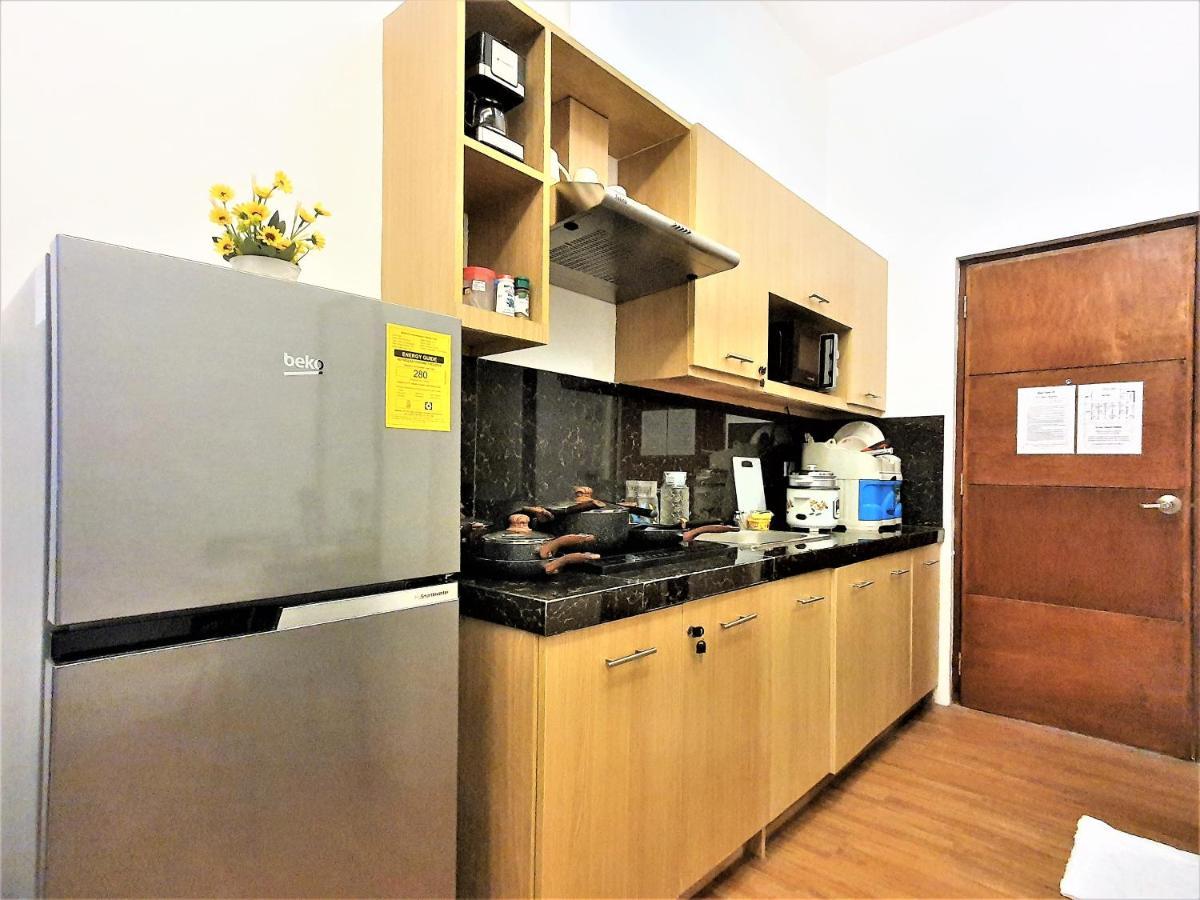 קואזון סיטי Spiral Suites Hotel מראה חיצוני תמונה