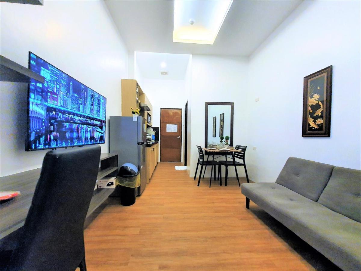 קואזון סיטי Spiral Suites Hotel מראה חיצוני תמונה