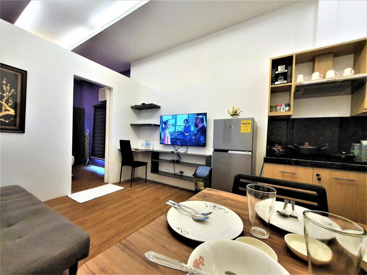 קואזון סיטי Spiral Suites Hotel מראה חיצוני תמונה