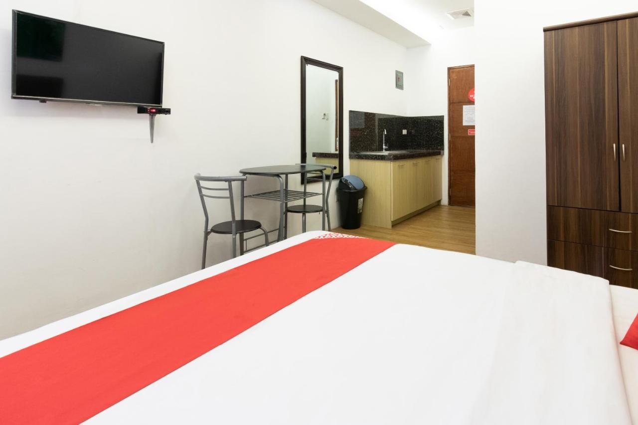 קואזון סיטי Spiral Suites Hotel מראה חיצוני תמונה